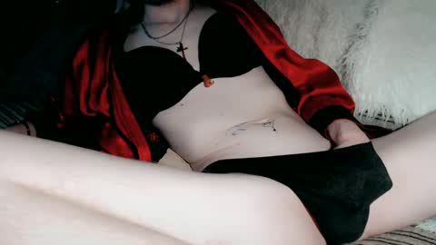 Snapshot of littlebuddycze chatting on February 2025 05:50:02 AM Malej Kmo online show from February 2025 05:50:02 AM