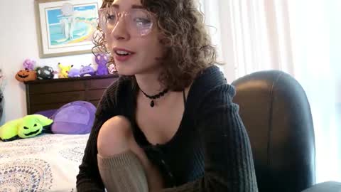 littledeathtrap online show from November 2025 08:58:01 PM