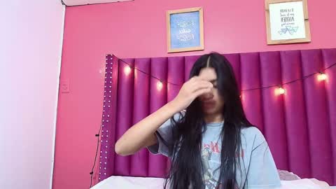 Emily  online show from January 2025 09:02:01 AM