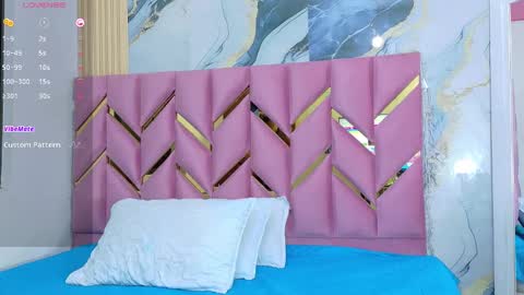 Tania  online show from September 2025 02:56:02 AM