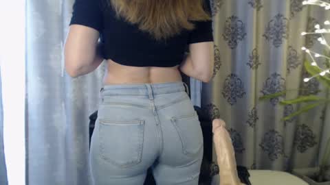 Your little flower  online show from January 2025 11:01:02 AM