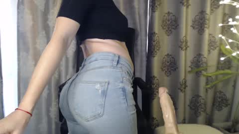 Your little flower  online show from February 2025 03:16:01 PM