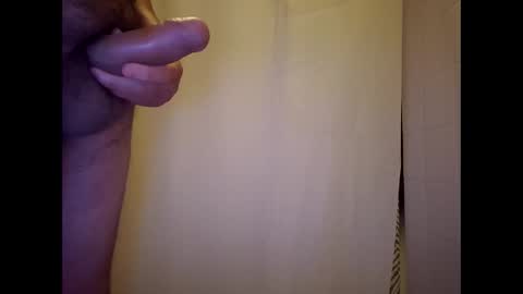 littleguyy888 online show from December 2025 01:37:02 PM