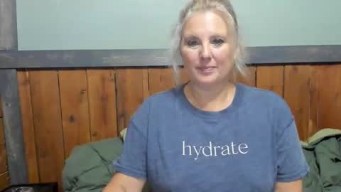 lisanixs online show from September 2025 06:19:02 PM