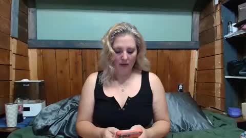 lisanixs online show from April 2026 04:07:02 PM