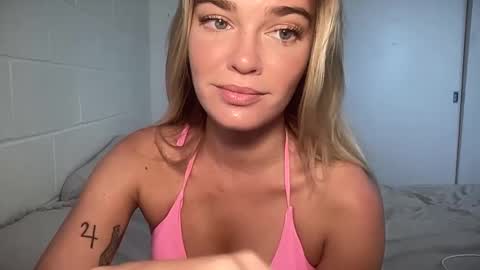 Marciabrady online show from March 2025 10:27:02 PM