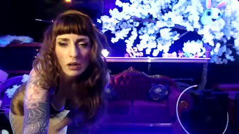 Snapshot of littlemissmarly chatting on January 2025 07:58:01 AM GentleViolet online show from January 2025 07:58:01 AM