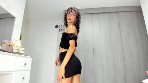 Luna online show from January 2025 01:05:02 AM