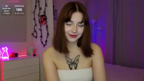 Bella online show from November 2025 03:50:01 AM