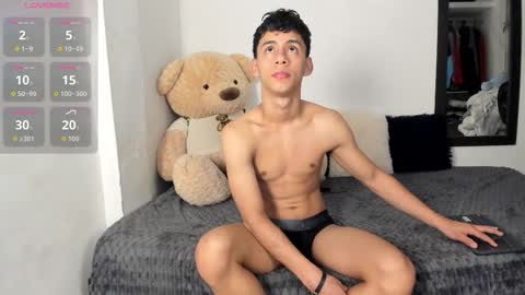 Snapshot of littleparker chatting on September 2025 12:19:01 PM PARKER online show from September 2025 12:19:01 PM