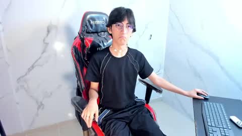 Snapshot of littleprince_ chatting on May 2026 03:46:02 AM PRINCE online show from May 2026 03:46:02 AM
