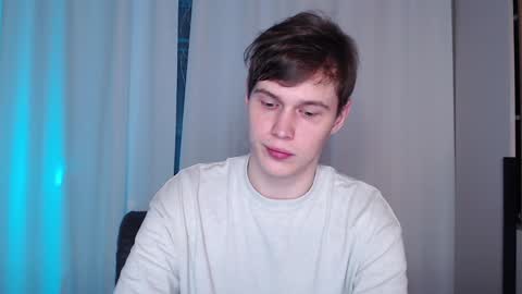 Snapshot of littlesadcabbage chatting on December 2024 01:14:01 AM Sonnenschein online show from December 2024 01:14:01 AM