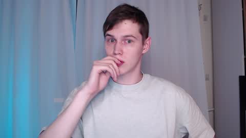 Snapshot of littlesadcabbage chatting on December 2024 01:36:02 AM Sonnenschein online show from December 2024 01:36:02 AM