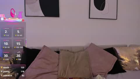    online show from March 2025 02:40:02 PM