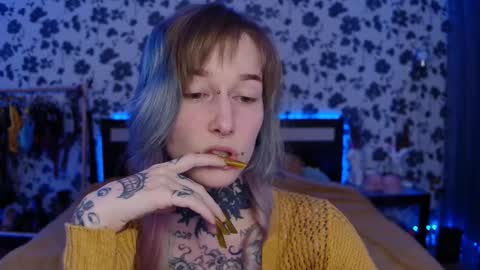 Niki  free tg channel with some photos gifs and info about streams  online show from September 2025 03:28:02 PM