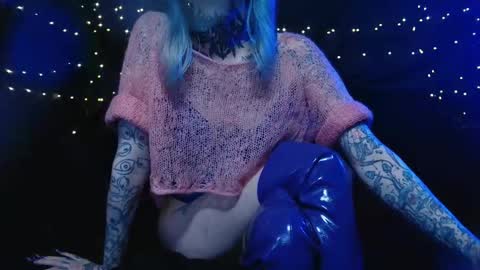 Niki  free tg channel with some photos gifs and info about streams  online show from November 2025 09:02:02 AM