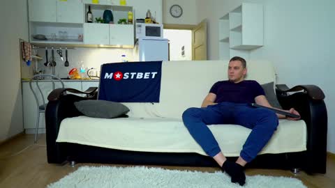 Little Tifany online show from January 2025 04:08:01 PM