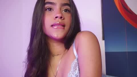 Snapshot of littletammy_ chatting on November 2025 02:43:02 PM littletammy_ online show from November 2025 02:43:02 PM