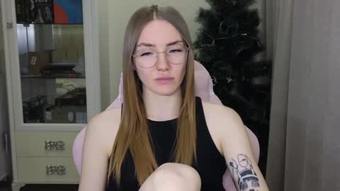 Eliana online show from December 2024 12:24:01 PM