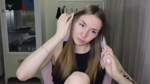 Eliana online show from January 2025 02:12:02 PM