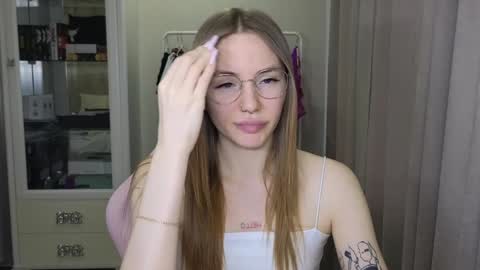 Eliana online show from January 2025 11:26:01 AM