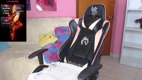 Snapshot of littlevixen18 chatting on February 2025 05:50:02 PM littlevixen18 online show from February 2025 05:50:02 PM