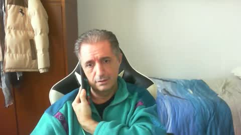 liuk53 online show from March 2026 02:01:01 PM