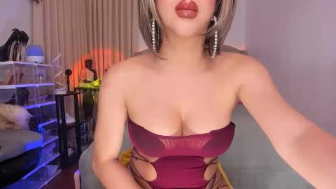 Snapshot of livecumayumi chatting on April 2026 02:45:02 PM Goddess Ayumi online show from April 2026 02:45:02 PM
