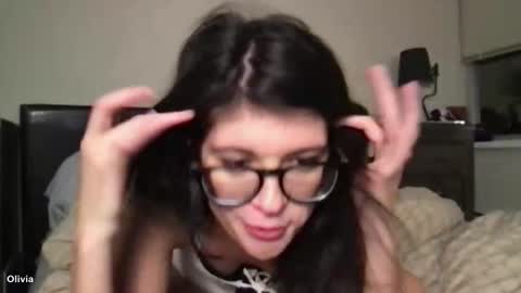 Liv online show from November 2025 12:20:02 AM