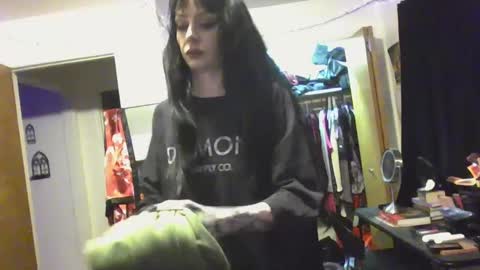 Liv Mirage online show from January 2025 02:36:01 AM