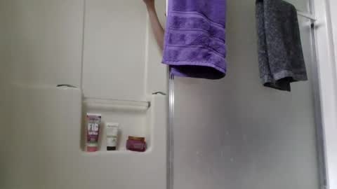 Liv Mirage online show from October 2025 05:42:01 PM