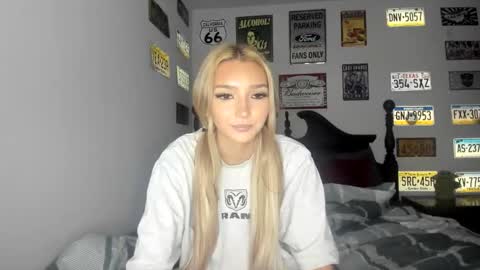 Snapshot of livvywinters chatting on February 2026 06:39:02 AM Livvy online show from February 2026 06:39:02 AM