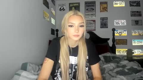 Snapshot of livvywinters chatting on February 2026 06:28:01 AM Livvy online show from February 2026 06:28:01 AM