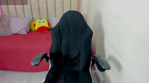 LIZ online show from January 2025 11:28:01 PM