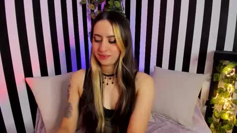 Liz  online show from October 2025 02:19:01 PM