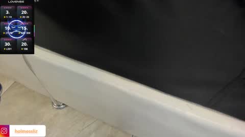 Liz  online show from January 2025 01:11:01 PM