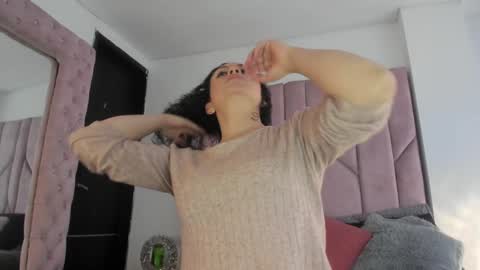 Liz  online show from January 2025 12:22:01 PM