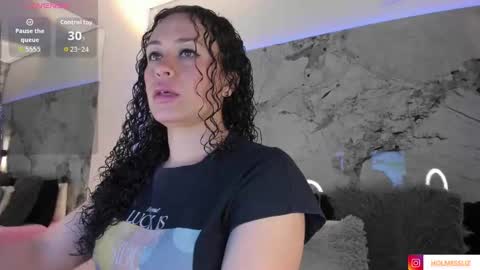 Liz  online show from September 2025 10:17:02 AM