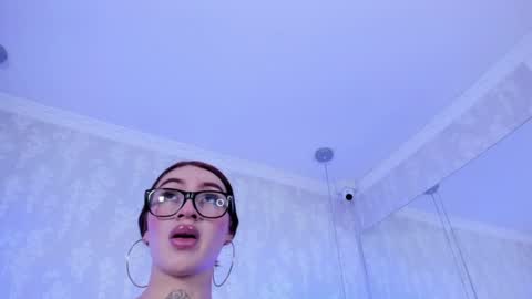 Snapshot of liz_lunna chatting on July 2026 09:13:01 PM LIZ LUNNA online show from July 2026 09:13:01 PM
