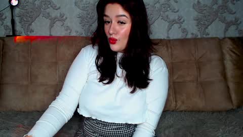 lizamartina online show from December 2024 06:14:01 AM