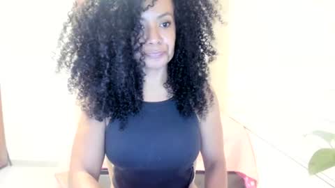 Snapshot of lizasweet_ chatting on July 2026 03:52:01 AM MELB online show from July 2026 03:52:01 AM