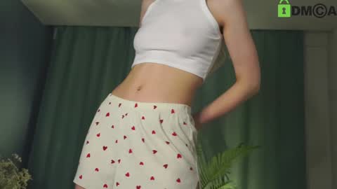 Sunnheart online show from January 2025 10:52:01 PM