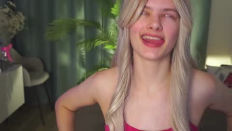 Sunnheart online show from January 2025 06:16:01 PM