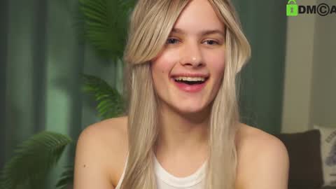 Sunnheart online show from January 2025 07:37:01 PM