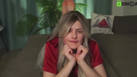 Sunnheart online show from February 2025 07:25:01 PM