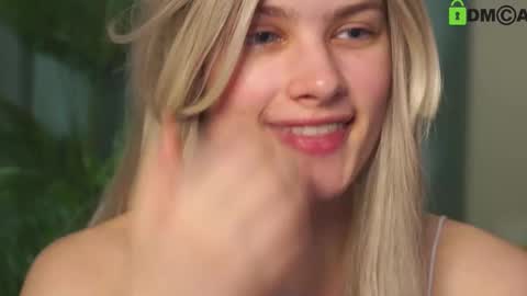 Sunnheart online show from February 2025 07:24:02 PM