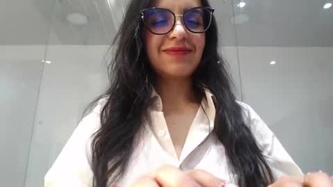 lizeth_white online show from June 2026 08:32:02 PM