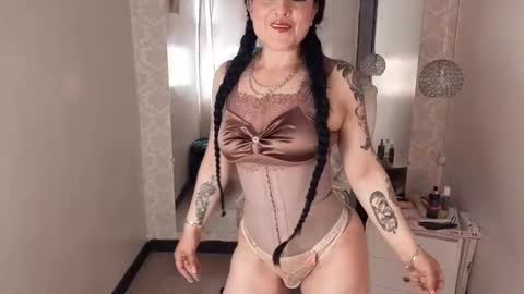 Lizha  online show from September 2025 05:45:01 PM