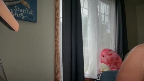 Snapshot of lizpurrxxx chatting on February 2025 11:19:02 PM Liz Purr online show from February 2025 11:19:02 PM