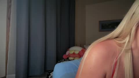 Snapshot of lizpurrxxx chatting on March 2025 03:56:01 PM Liz Purr online show from March 2025 03:56:01 PM